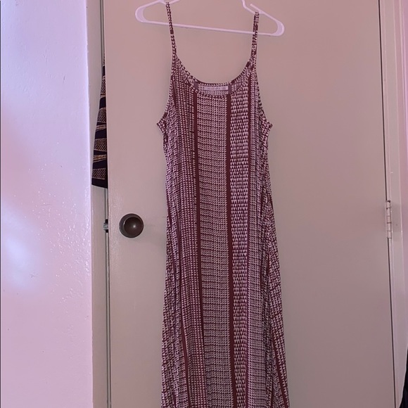 MANAOLA LONG DRESS - SOLD 🚫🚫🚫 - Picture 2 of 3